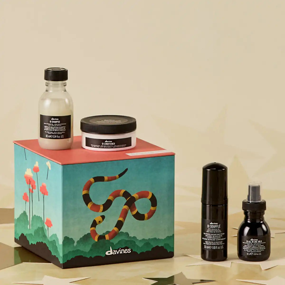 Elegant Tropic Forest Gift Set for All Hair Types Secondary image